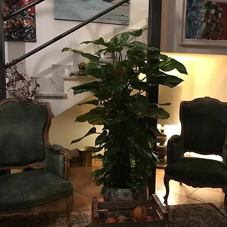 לינה וארוחת בוקר La Mansardina *